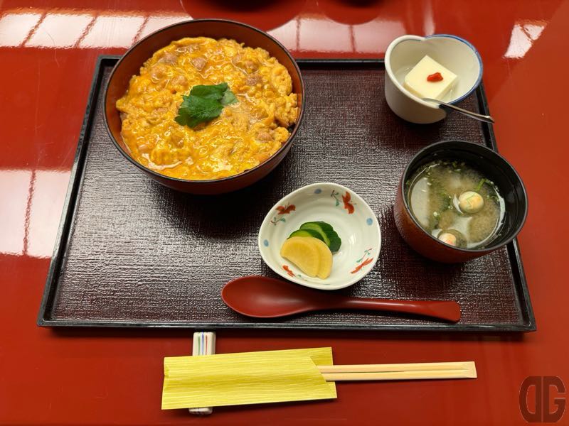 別亭 鳥茶屋 で親子丼(上)を久々にいただく 2024.08.23